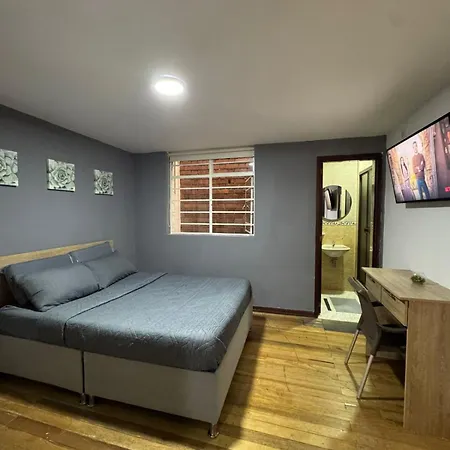 Hostelfc San Luis-3