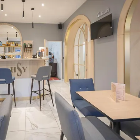 Hotel Le Saint-Yves-2