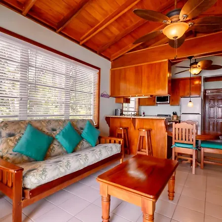 Coral Bay Villas - Lionfish Suite-2