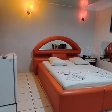 Capri Motel-2