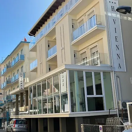 Hotel Vienna Rivazzurra-3