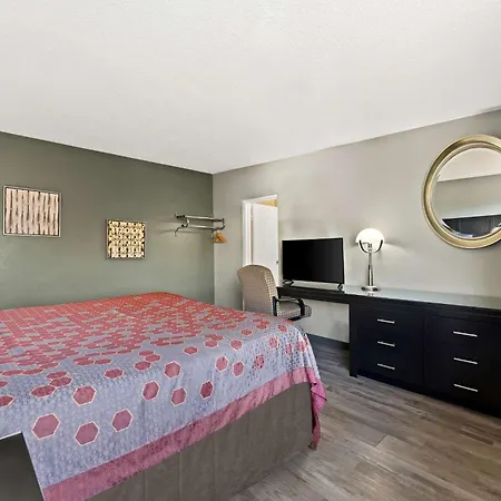 Knights Inn Montgomeryville-2