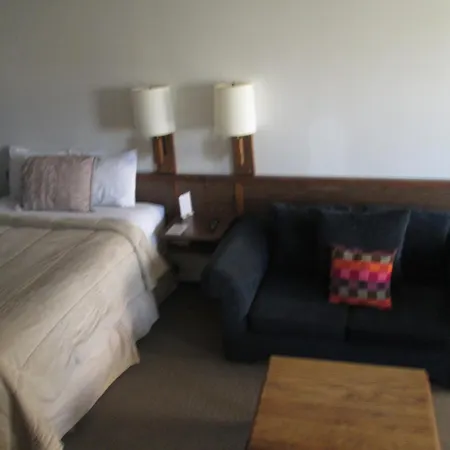 Jim Butler Inn & Suites-2