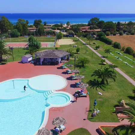 Rey Beach Club-3