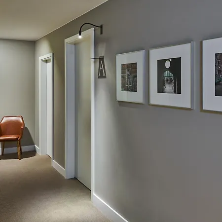 Hotel 38-3