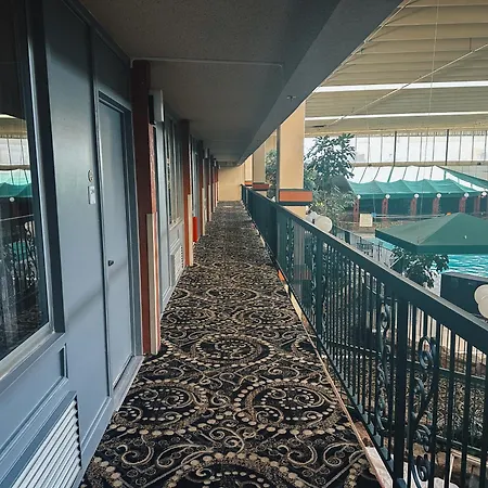 Clarion Inn-3
