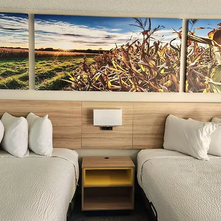 Days Inn & Suites By Wyndham New Iberia-2