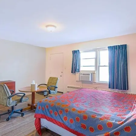 Hillside Manor Motel-2