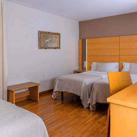 Hotel Serrano-2