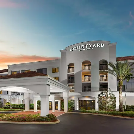 Courtyard By Marriott Stuart-3