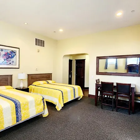 Santa Paula Inn-2