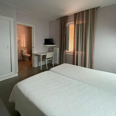 Hotel Fidalgo-3