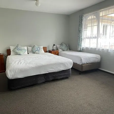 Earnslaw Motel-2