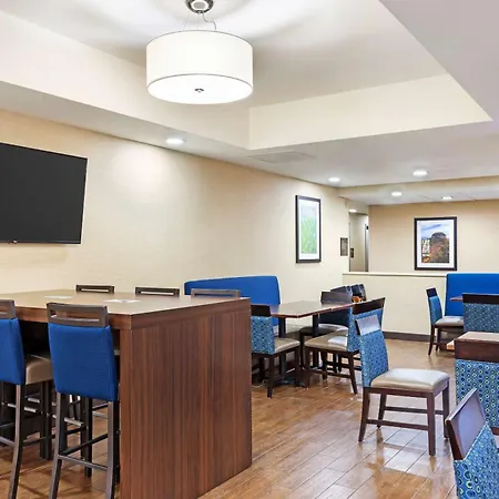 Comfort Suites Hanes Mall-3