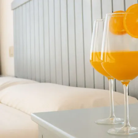 Hotel Playa Conil - Beachfront Studios & Suites-3