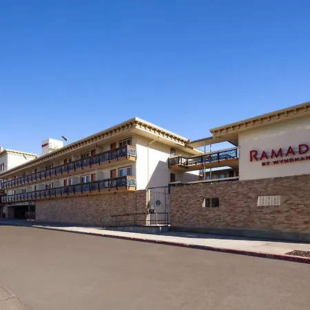 Ramada By Wyndham Elko Hotel At Stockmen'S Casino-2