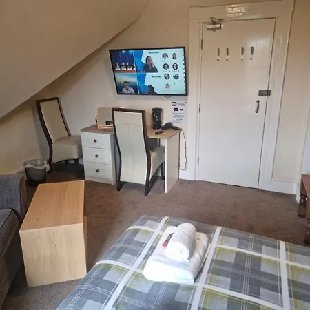 Roy Bridge Hotel-3