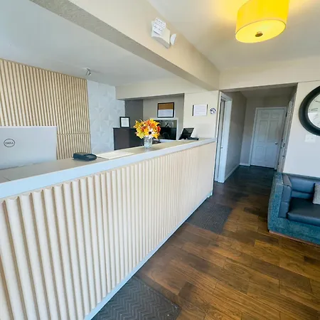 Red Lion Inn & Suites Junction City-2