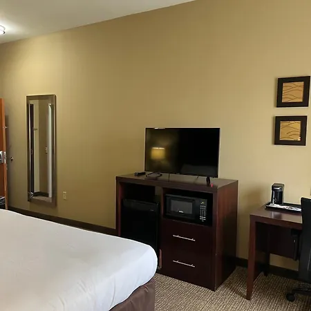 Days Inn & Suites By Wyndham Manheim Lebanon-2