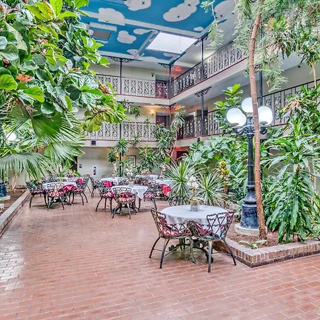 Oyo Townhouse Tulsa Woodland Hills-3