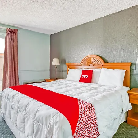 Oyo Townhouse Tulsa Woodland Hills-2