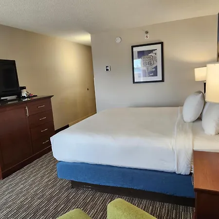 Heritage Inn & Suites St Louis Fenton, Trademark By Wyndham-2