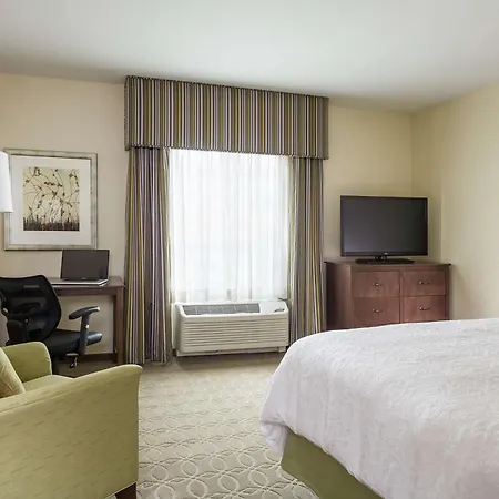 Hampton Inn & Suites Philadelphia Montgomeryville-2