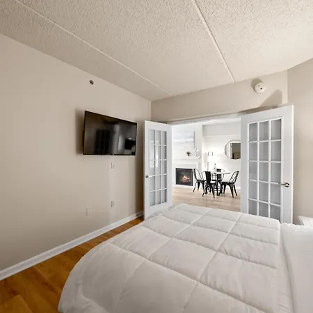 Bella Vista Suites Lake Geneva-3