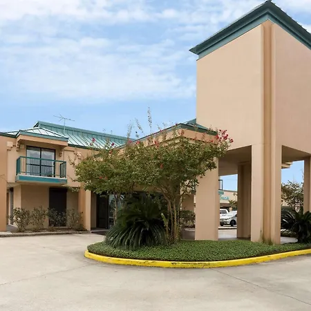 Rodeway Inn & Suites New Orleans Gentilly-2