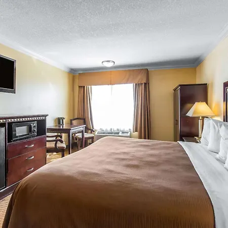 Quality Inn & Suites Bell Gardens-Los Angeles-2