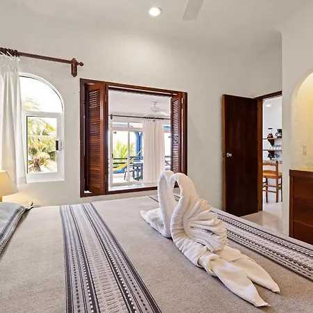 Del Sol Beachfront-3