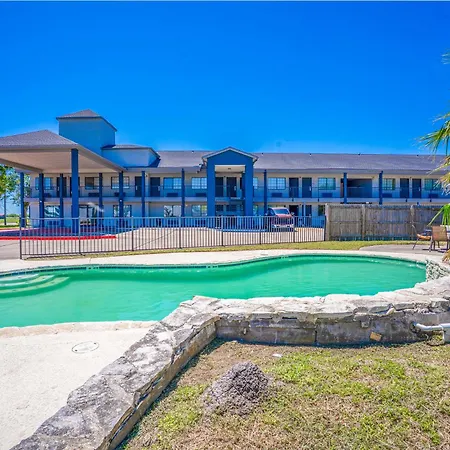 Executive Inn Port Lavaca By Oyo-2