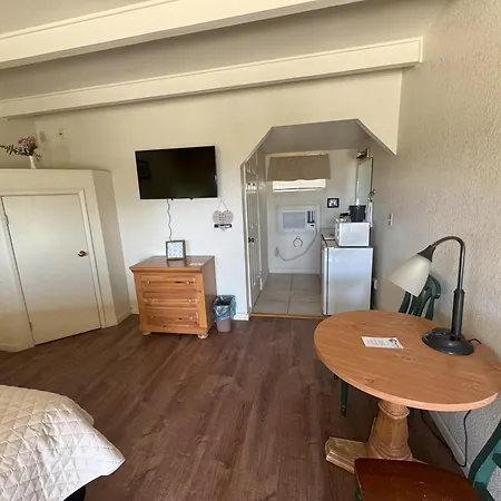 Barewood Inn & Suites-2