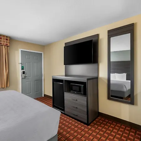 Quality Inn Marshall-3