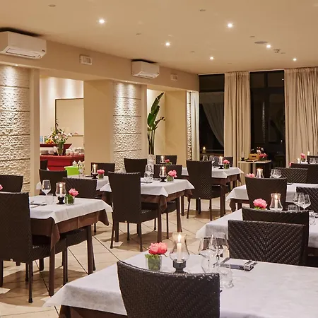 Hotel Crystal-2