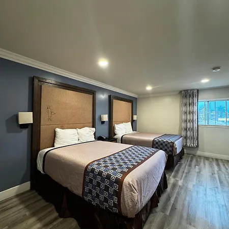 Friendship Motor Inn-2