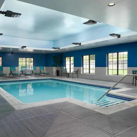 Hampton Inn & Suites Yonkers - Westchester-3