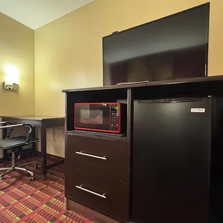 Super 8 By Wyndham Paris Il-3