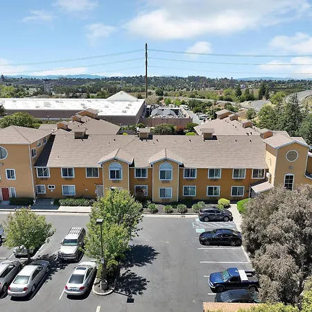 Quality Inn Near Six Flags Discovery Kingdom-Napa Valley-3