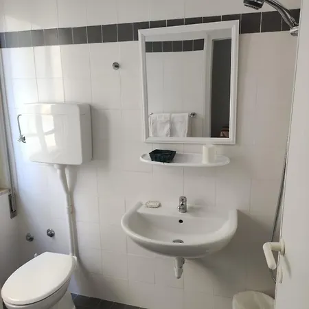 Hotel Diana-2