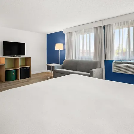 Spark By Hilton Eden Prairie-2