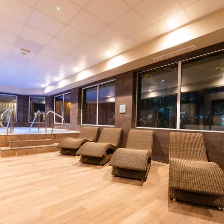 Rooms At David Lloyd Wickwoods-2