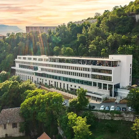 The Babel Community Hôtel - Grenoble Bastille-3
