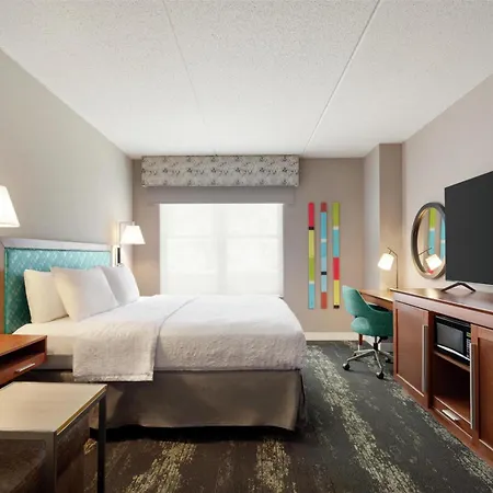 Hampton Inn At Tin Lizzie Gaming Resort-2