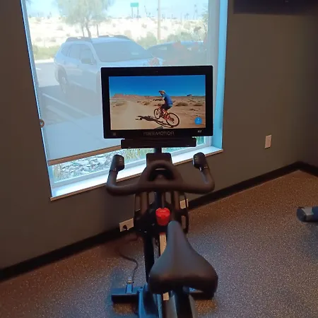 Best Western Plus Coachella Valley Inn & Suites-2