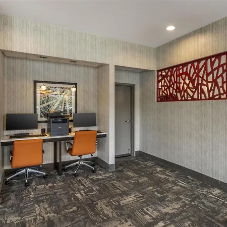 Best Western Plus Castlerock Inn & Suites-3