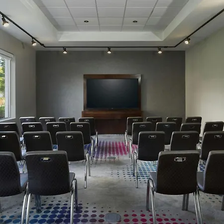 Aloft By Marriott Miami Doral-2