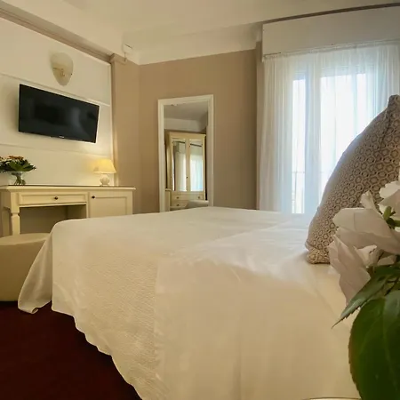 Hotel Admiral - On The Beach-2