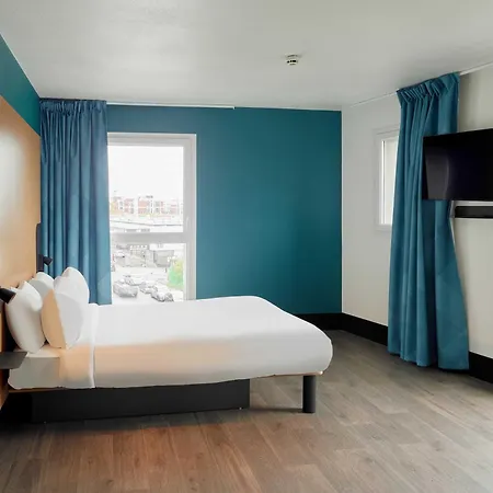 B&B HOTEL Paris Romainville Noisy-le-Sec-2