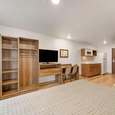 Woodspring Suites Orlando I-4 & Convention Center-2